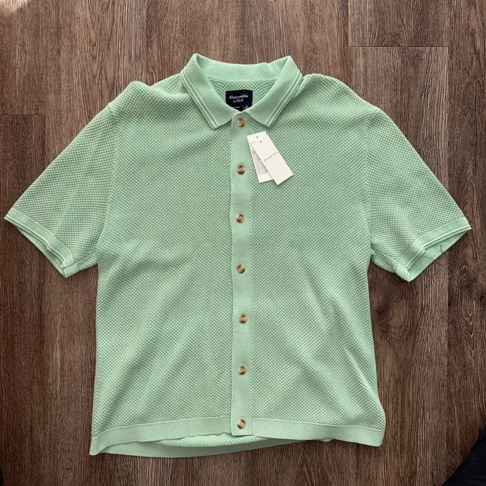 Abercrombie Mint Green Knit Button Down Shirt